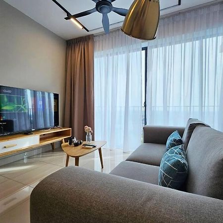 Trefoil Setia City 2Br Shah Alam Extérieur photo